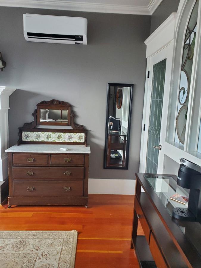 The Ivy On Parker Guest House فانكوفر المظهر الخارجي الصورة
